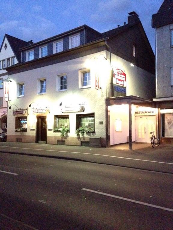 Hotel Restaurant Zagreb Keulen Buitenkant foto